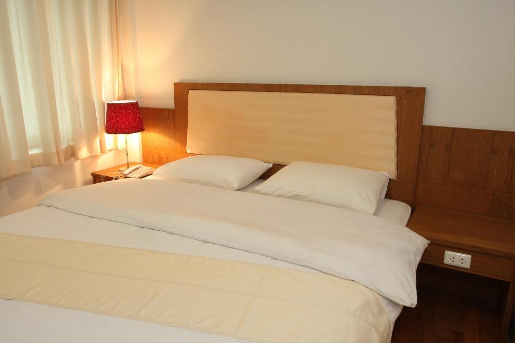 Sun City Hotel Bangkok Rom bilde