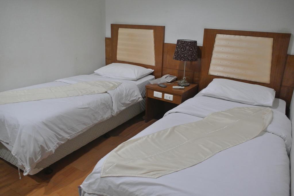 Sun City Hotel Bangkok Rom bilde